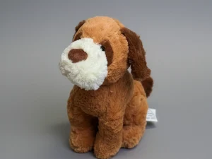 Cățel Maro cu Bot Alb